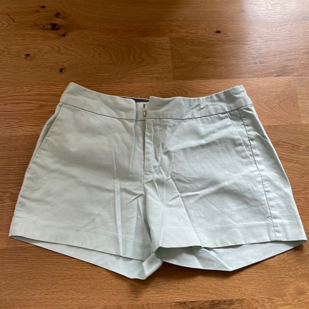 Banana republic mint colored shorts